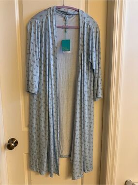 NEW with tags Posh Peanut Light Blue Floral  Robe💐
